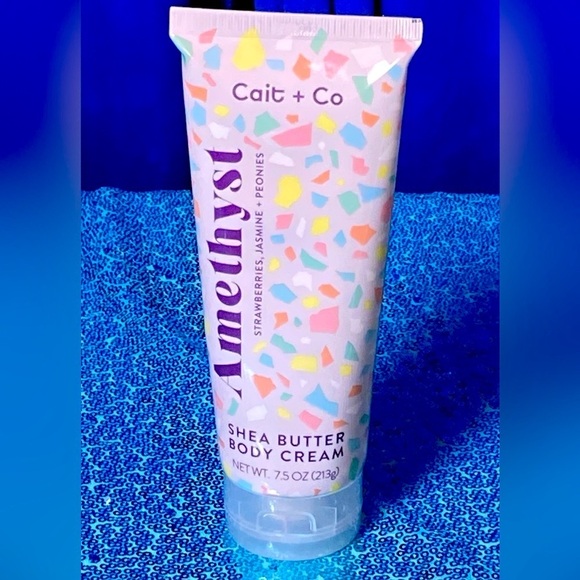 BEAUTY BUNDLE: Purple Hot/Cold Mask, Headband, Wristbands, Shea Butter Cr… - Picture 6 of 7